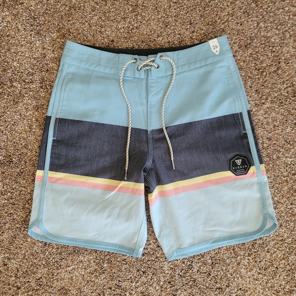 NWOT VISSLA Boardshorts